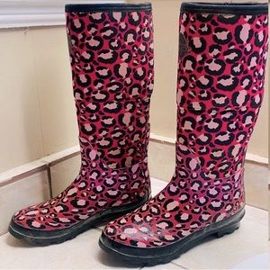 Pink Leopard Muck Boots